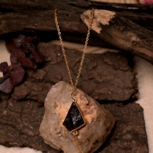 Classic Single Stone Neckpiece – Amethyst