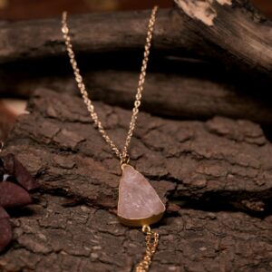 Classic Single Stone Neckpiece – Rose Quartz