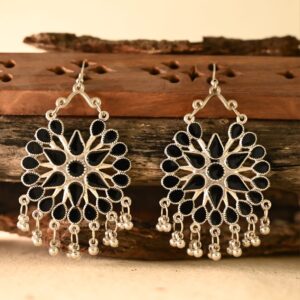 BLACK FLOWER EARINGS