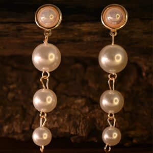 PEARL DANGLE